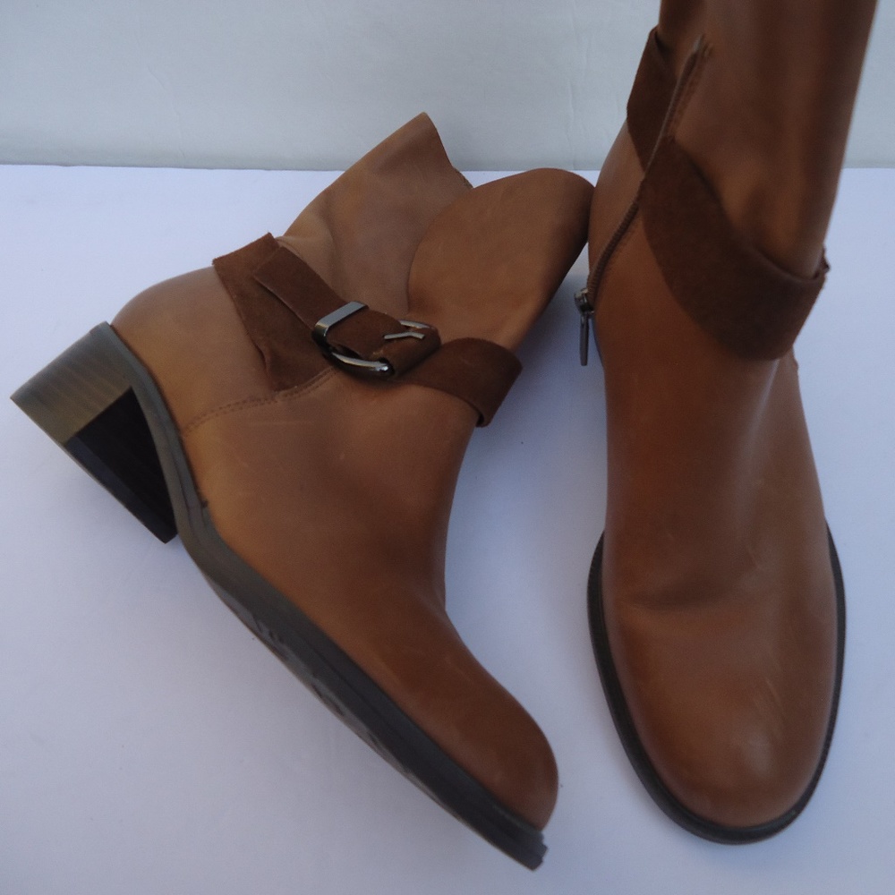SIZE 6. Le Saunda Ladies brown leather booties. - Picture 1 of 8